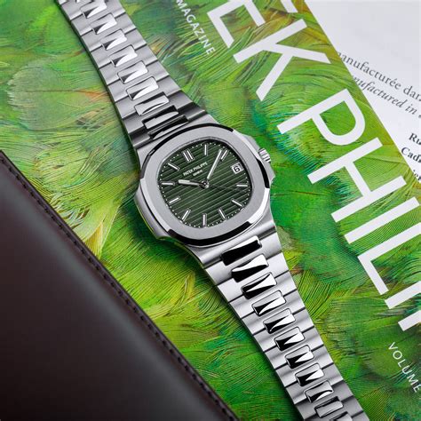 patek philippe nautilus movement|patek philippe nautilus green.